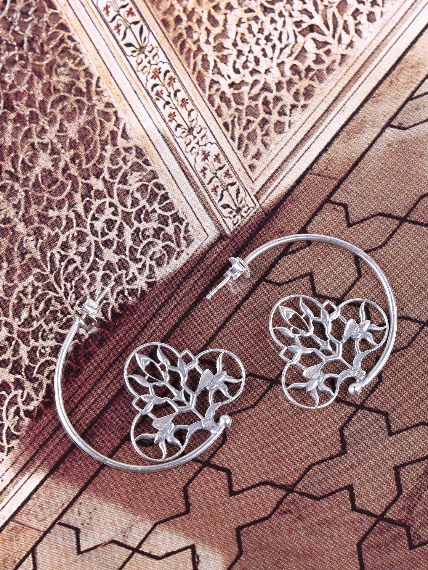 Muqabil Hoop Earrings