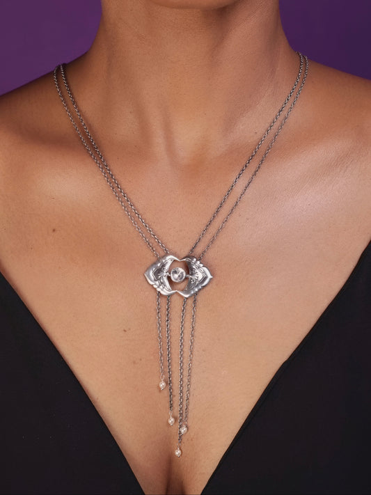 Nayaab Chain Necklace