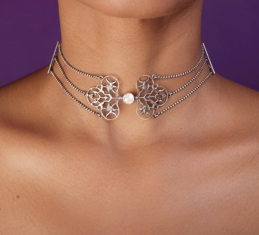 Muqabil Choker Necklace